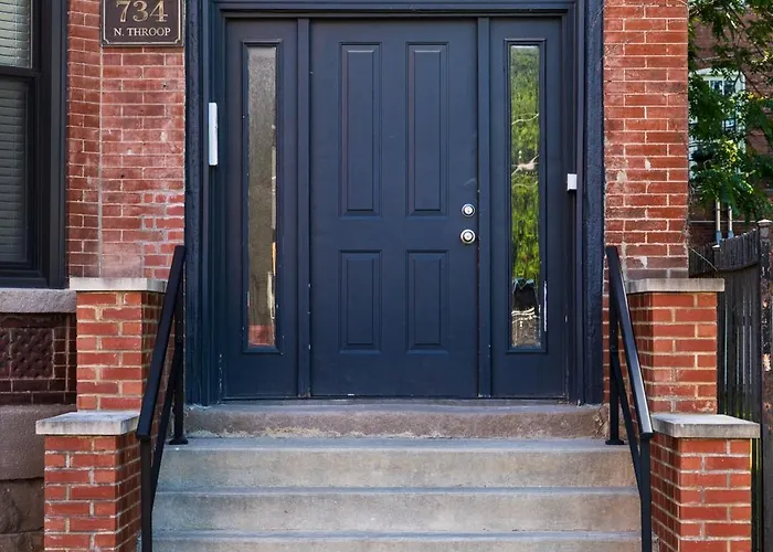 Flexhome West Town - Spacious 2br Duplex - Sleeps 8 Appartement