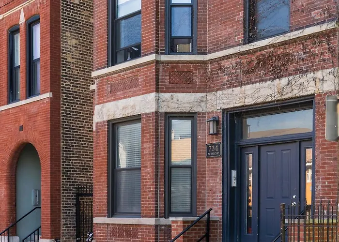 Flexhome West Town - Spacious 2br Duplex - Sleeps 8 * Chicago